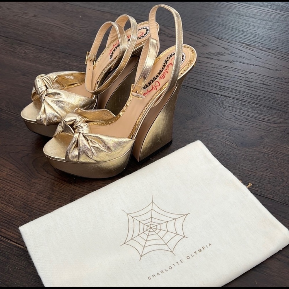 NWOT Metallic Gold Charlotte Olympia Veerland Platform Sandal Heels 👡